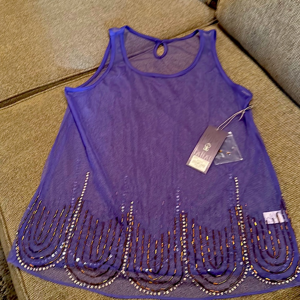 Jennifer Lopez top w/tag
